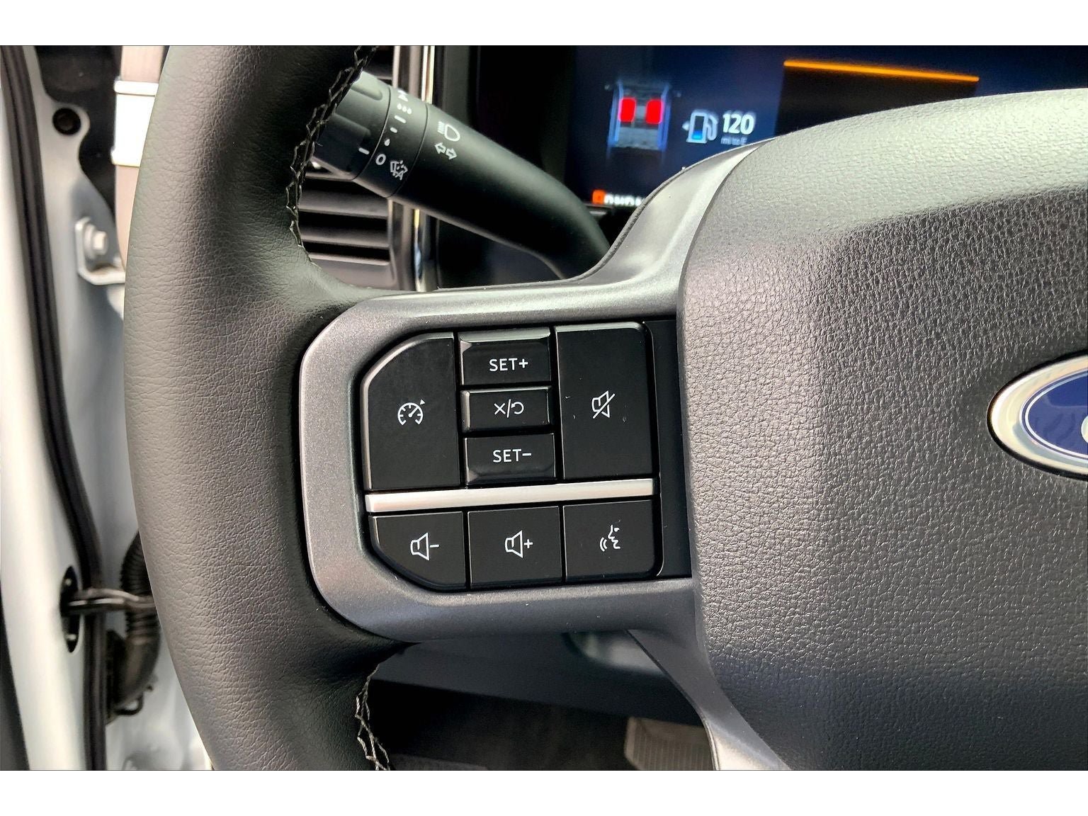 Used 2025 Ford F350 Lariat AWD/4WD image 20