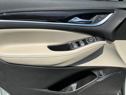 Used 2019 Buick Enclave Essence w/ Trailering Package, 5000 lbs. FWD image 10