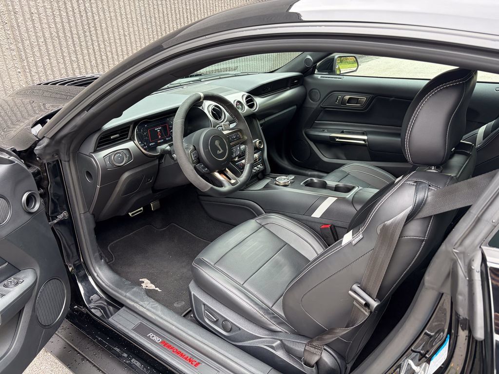 Used 2020 Ford Mustang Shelby GT500 w/ Technology Package RWD image 10