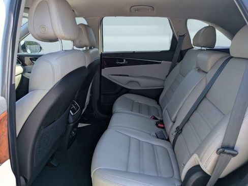 Used 2016 Kia Sorento EX w/ EX Premium Package FWD image 15