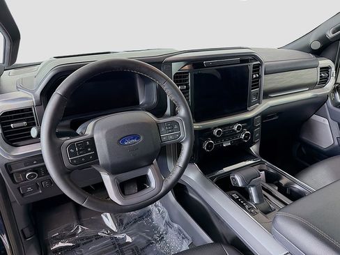Used 2025 Ford F150 Lariat w/ Equipment Group 502A High AWD/4WD image 19