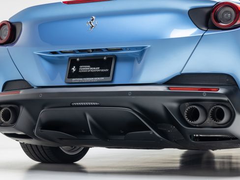 Certified 2020 Ferrari Portofino RWD image 42