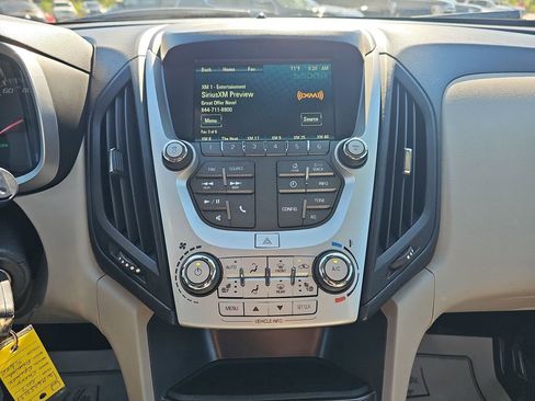 Used 2017 Chevrolet Equinox Premier FWD image 20