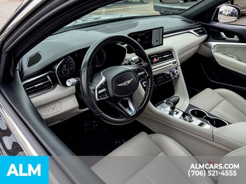 Used 2025 Genesis G70 2.5T RWD image 12