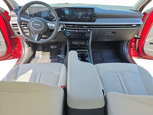 Used 2024 Hyundai Sonata SEL FWD image 9