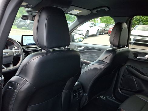 Used 2025 Ford Escape ST-Line AWD/4WD image 21