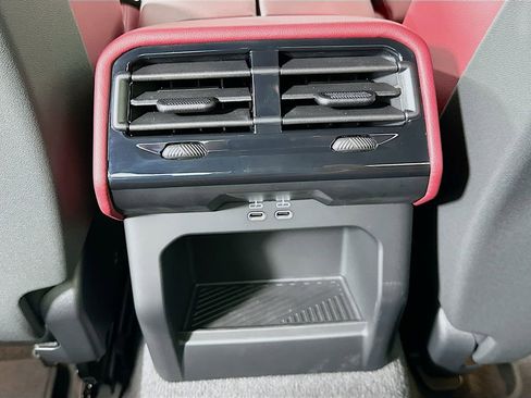 New 2027 BMW 530i xDrive AWD/4WD image 17