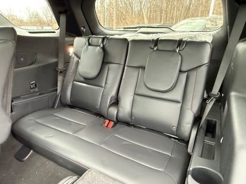 New 2026 Ford Explorer ST-Line w/ ST-Line Street Pack image 15