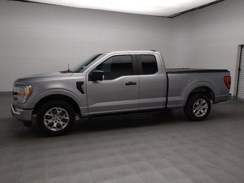 Used 2022 Ford F150 XLT w/ Trailer Tow Package RWD image 3