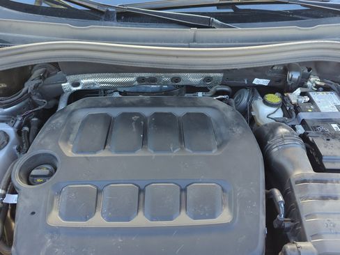 Used 2025 Volkswagen Tiguan S image 21