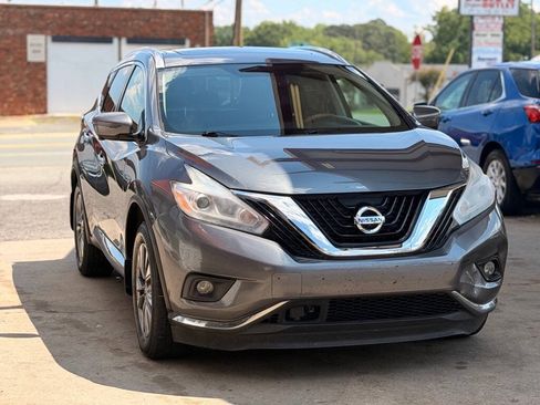 Used 2017 Nissan Murano SL w/ SL Technology Package FWD image 2