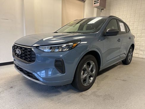 Used 2024 Ford Escape ST-Line w/ Tech Pack #1 image 2