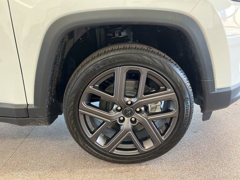 New 2026 Jeep Compass Limited image 30