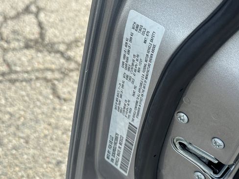 Used 2024 RAM 2500 Big Horn w/ Bed Utility Group image 29