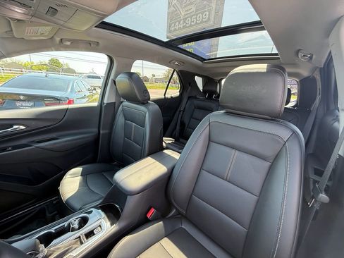 Used 2023 Chevrolet Equinox Premier image 13