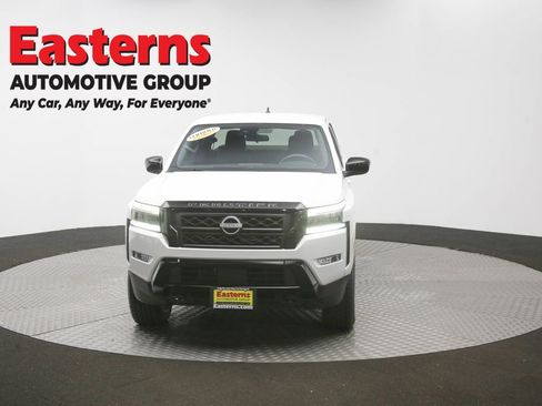 Used 2023 Nissan Frontier SV w/ Midnight Edition Package AWD/4WD image 49