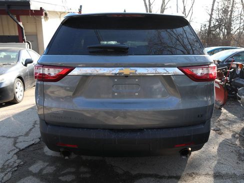Used 2018 Chevrolet Traverse LT image 7