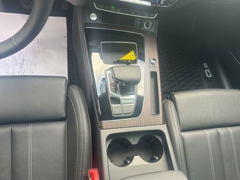 Certified 2024 Audi Q5 e Premium Plus AWD/4WD image 29