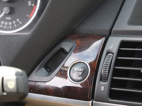 Used 2012 BMW X5 xDrive35d image 18