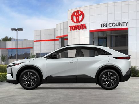New 2026 Toyota C-HR AWD/4WD image 4
