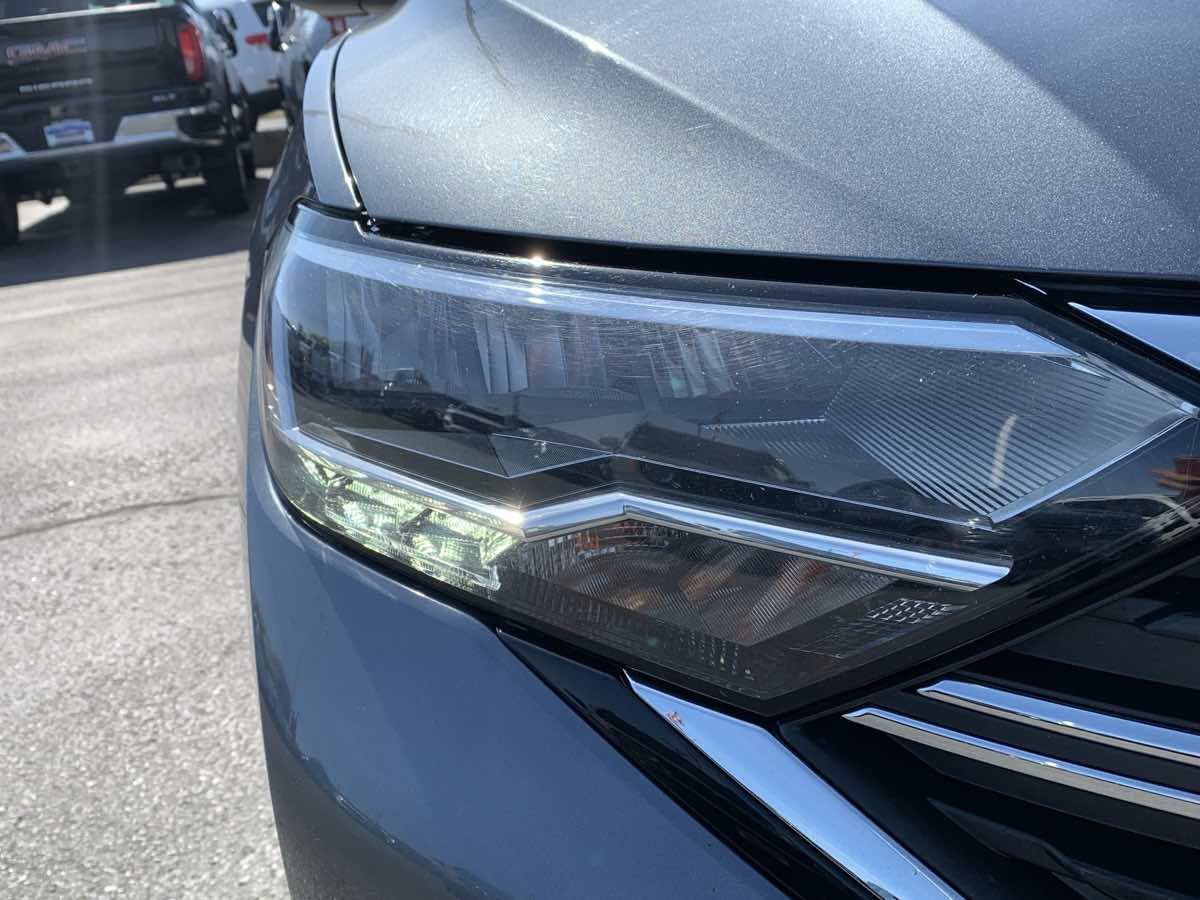 Used 2024 Volkswagen Jetta SE FWD image 9