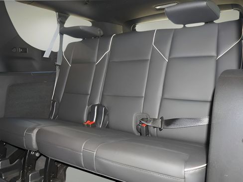 Used 2022 Cadillac Escalade ESV Sport w/ Touring Package AWD/4WD image 11
