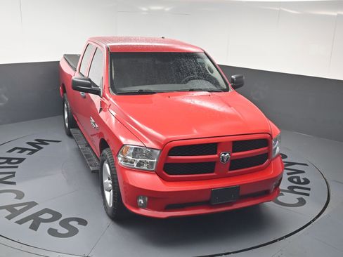 Used 2015 RAM 1500 Express RWD image 30