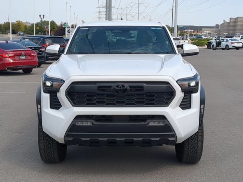 Used 2026 Toyota Tacoma TRD Off-Road AWD/4WD image 8
