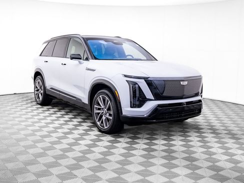 New 2026 Cadillac Vistiq Sport w/ LPO, Floor Liner Package AWD/4WD image 7