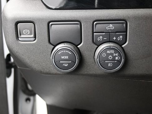 Used 2023 Chevrolet Silverado 1500 RST RWD image 33