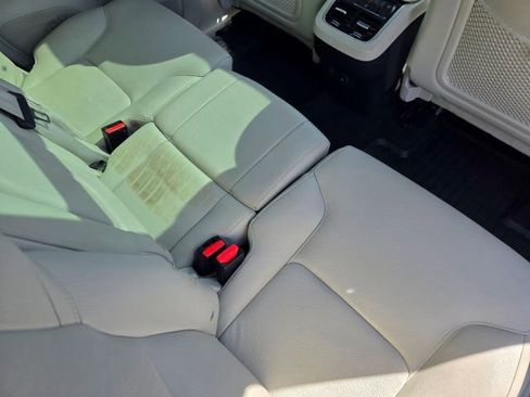 Used 2021 Volvo XC90 T6 Momentum image 37