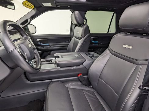 Certified 2025 Ford Expedition Max Platinum w/ Stealth Appearance Package AWD/4WD image 2
