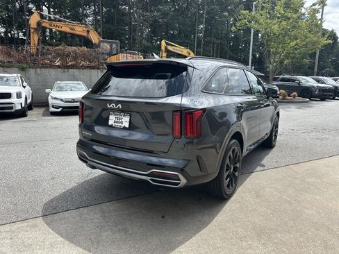 Certified 2023 Kia Sorento SX FWD image 6