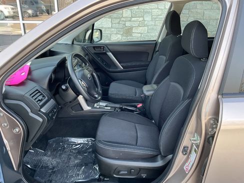 Used 2015 Subaru Forester 2.5i Premium image 12