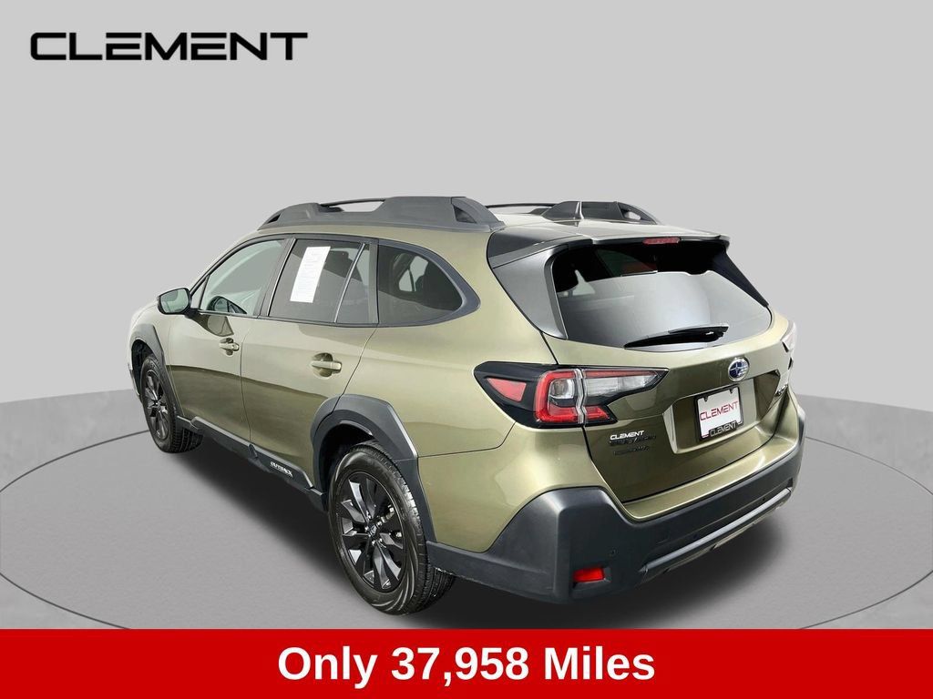 Used 2025 Subaru Outback Onyx Edition AWD/4WD image 8