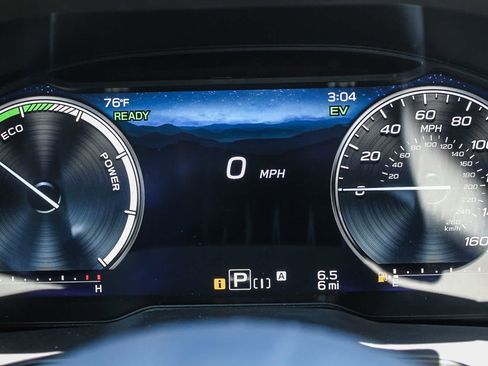 New 2025 Subaru Forester Limited image 25