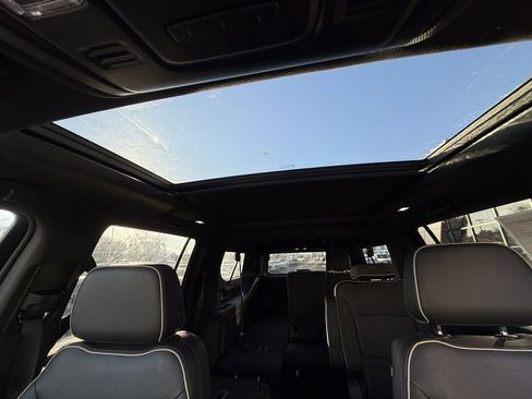 Used 2022 GMC Yukon XL SLT image 20