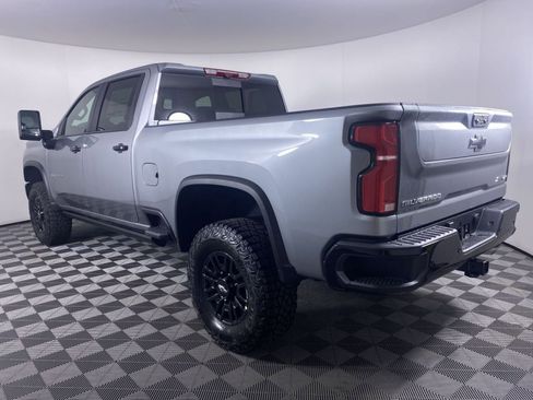 New 2026 Chevrolet Silverado 2500 ZR2 w/ LPO, Dark Essentials Package AWD/4WD image 20