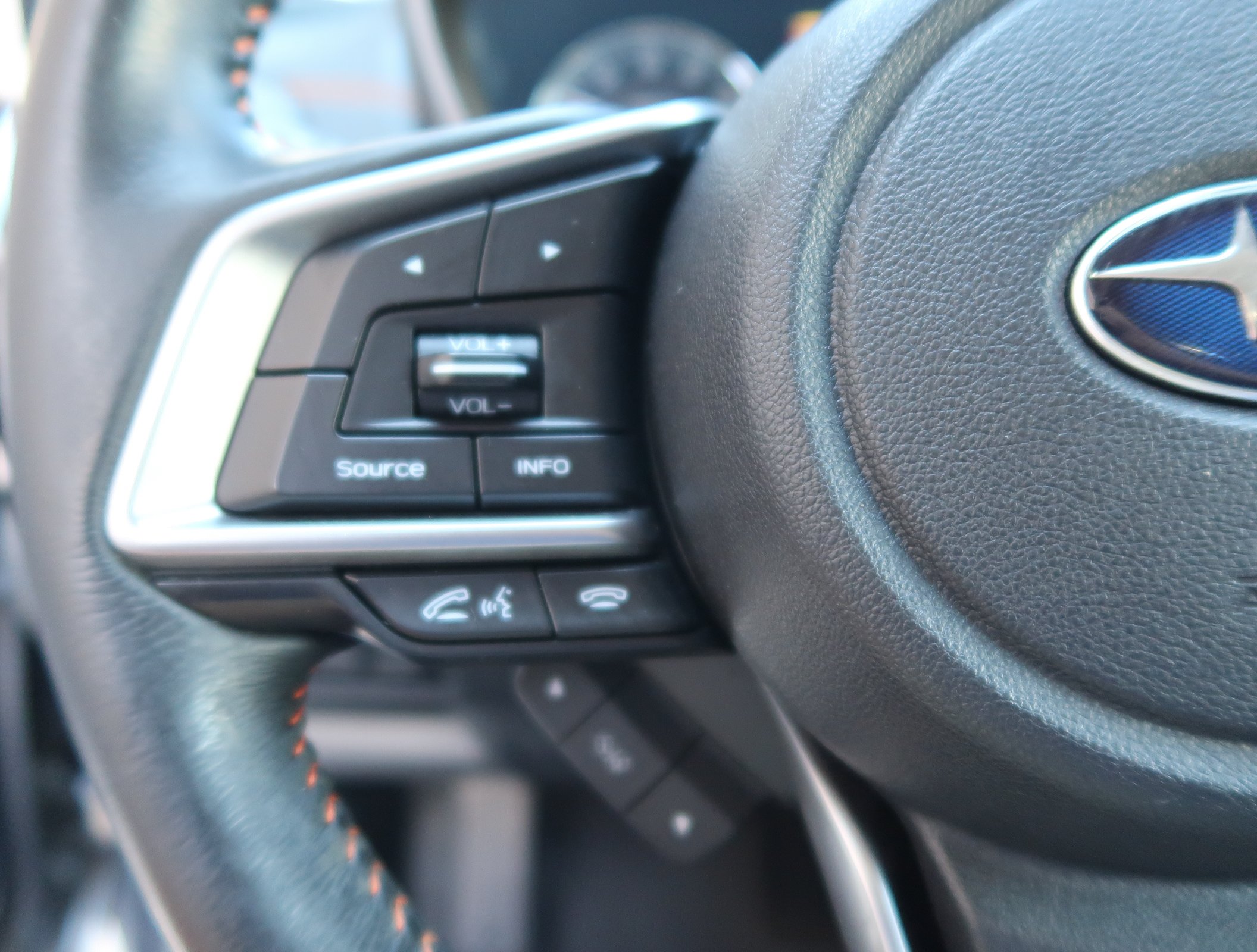 Used 2020 Subaru Crosstrek 2.0i Limited w/ Moonroof Package w/Navigation AWD/4WD image 19