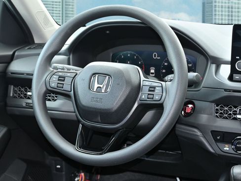 New 2025 Honda Accord SE image 19