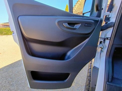 Used 2025 Mercedes-Benz Sprinter 2500 image 24