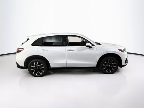 Used 2026 Honda HR-V EX-L image 4