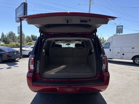 Used 2015 GMC Yukon XL SLT w/ Open Road Package AWD/4WD image 6