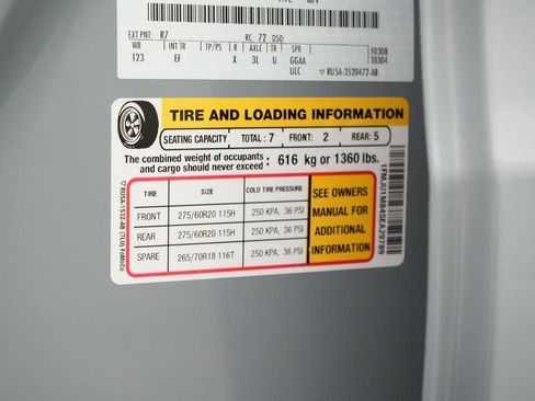 Certified 2025 Ford Expedition Platinum image 30