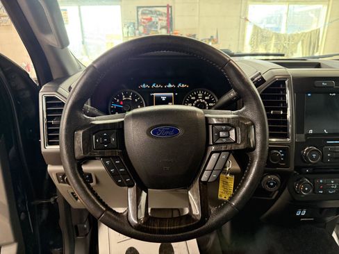 Used 2016 Ford F150 XLT w/ Equipment Group 302A Luxury image 12