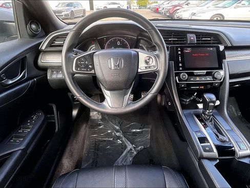 Used 2018 Honda Civic Sport Touring image 4