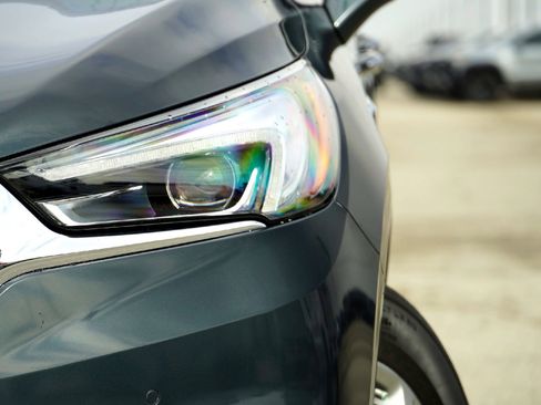 Used 2021 Buick Enclave Avenir w/ Avenir Technology Package image 2