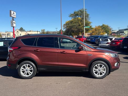 Used 2018 Ford Escape SE w/ SE Sync 3 Package image 8