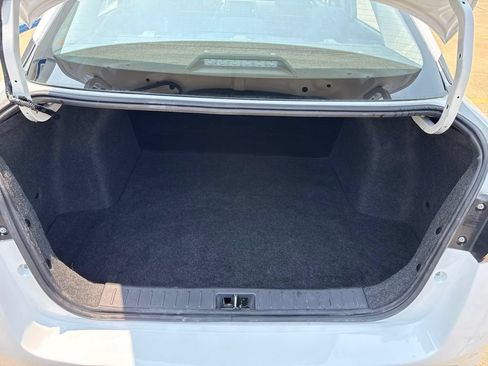 Used 2023 Nissan Versa S FWD image 23