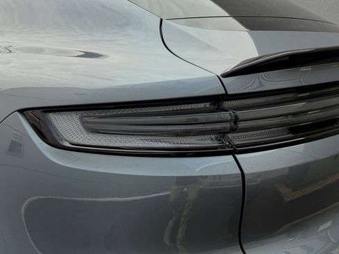 New 2026 Porsche Cayenne GTS image 12